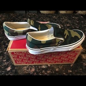 VANS CAMO CLASSIC SLIP ON